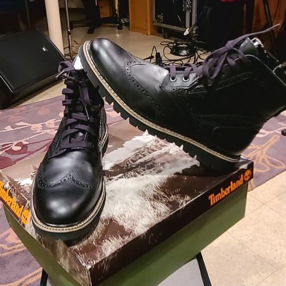 Timberland Men's Black Leather Brogue Boots - Picture 1 of 5